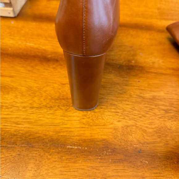 Michael Kors Frenchie platform mid-calf boots.
Size 9 - Worn once! - Picture 6 of 8